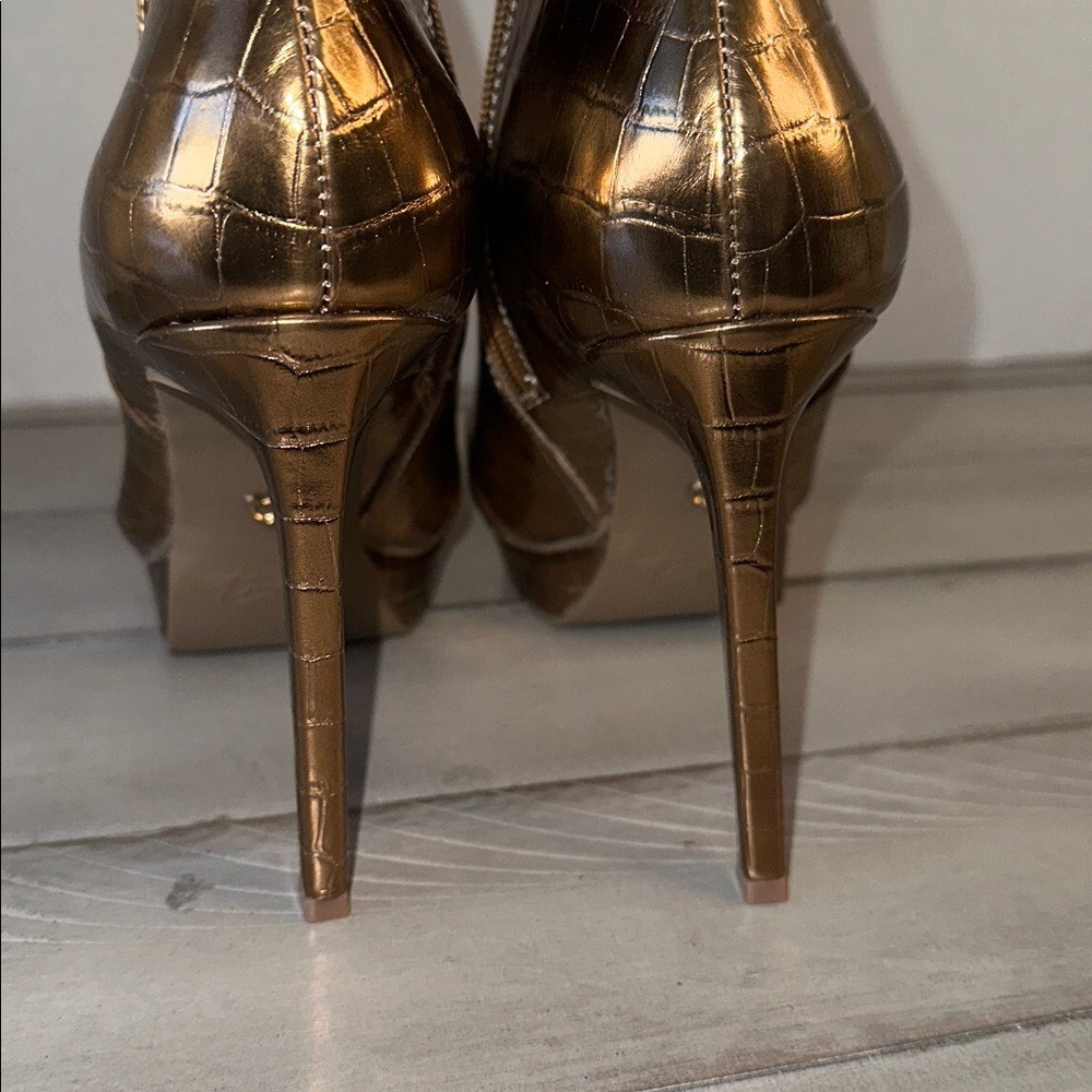 Gold Metallic Crocodile Embossed Platform Stiletto Heel Over The Knee Boots - Picture 5 of 9